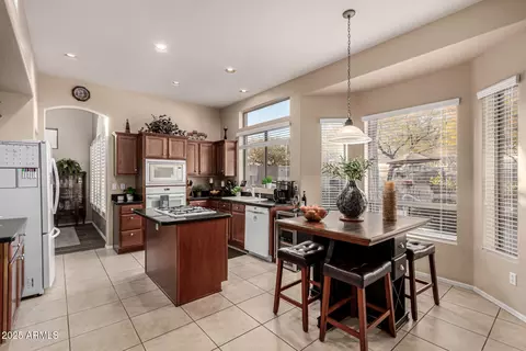 7942 E Sugarloaf Cir, Mesa, AZ 85207 photo 10