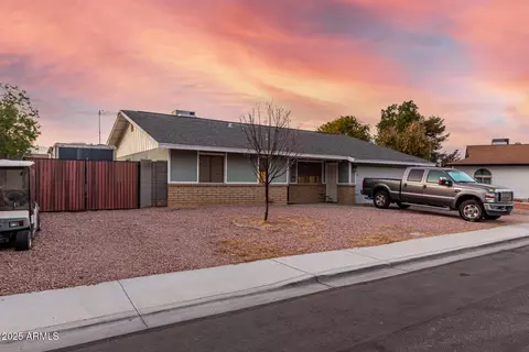 1424 S Temple Cir, Mesa, AZ 85204