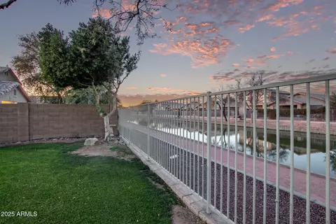 10760 W Monte Vista Rd, Avondale, AZ 85392