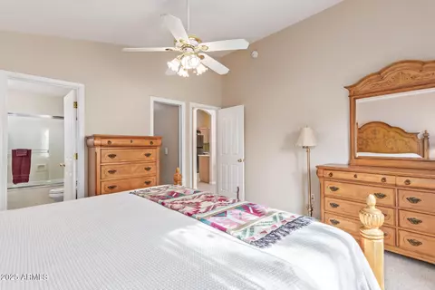 Bedroom - 2207 W Hayward Ave, Phoenix, AZ 85021 photo 2 of 4