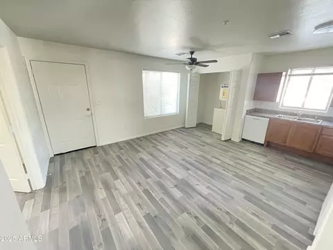 Living - 1021 E Pierce St, Phoenix, AZ 85006 photo 3 of 3