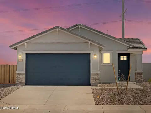 330 S San Fernando Ln, Casa Grande, AZ 85194