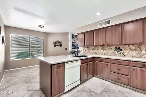 5010 E Mesquite Wood Ct, Phoenix, AZ 85044 photo 7