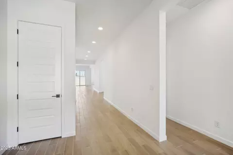 Entry Way - 11464 E Utah Ave, Mesa, AZ 85212 photo 5 of 7