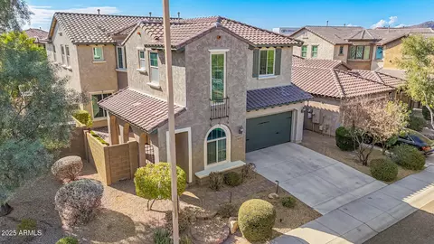 Exterior - 3617 E Half Hitch Pl, Phoenix, AZ 85050 photo 5 of 18