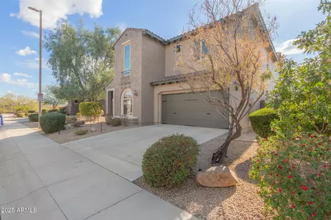 Exterior - 3617 E Half Hitch Pl, Phoenix, AZ 85050 photo 3 of 18