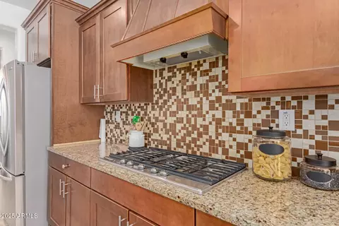 Kitchen - 3617 E Half Hitch Pl, Phoenix, AZ 85050 photo 3 of 4