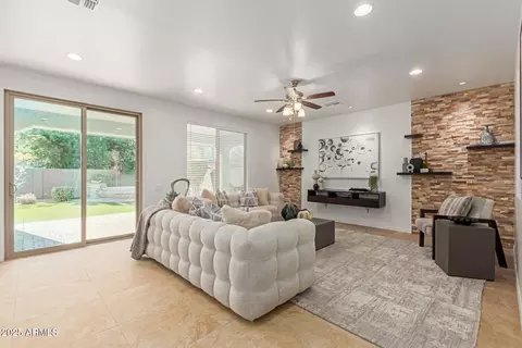 Living - 3617 E Half Hitch Pl, Phoenix, AZ 85050 photo 2 of 4