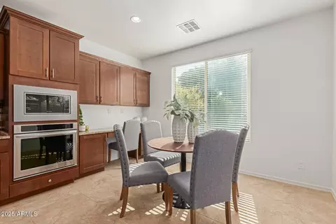 Dining - 3617 E Half Hitch Pl, Phoenix, AZ 85050 photo 1 of 3