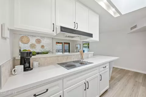 Kitchen - 1825 W Seldon Way, Phoenix, AZ 85021 photo 3 of 3
