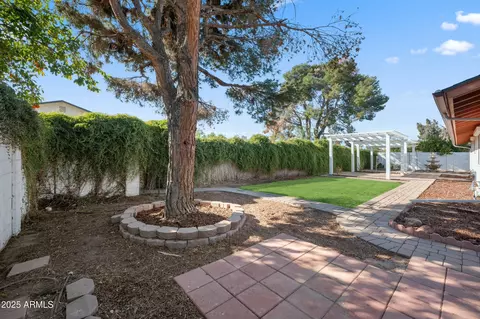 Exterior - 1825 W Seldon Way, Phoenix, AZ 85021 photo 3 of 5