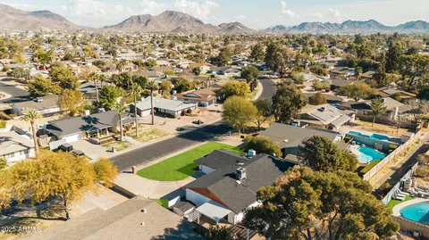 View/Area - 1825 W Seldon Way, Phoenix, AZ 85021 photo 3 of 3