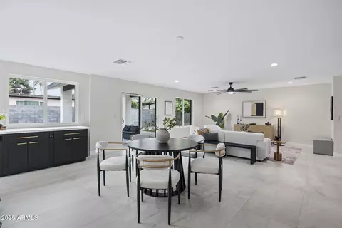 Dining - 4059 E Cholla St, Phoenix, AZ 85028 photo 4 of 7
