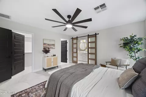Bedroom - 4059 E Cholla St, Phoenix, AZ 85028 photo 2 of 4