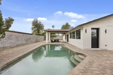 Exterior - 4059 E Cholla St, Phoenix, AZ 85028 photo 10 of 11