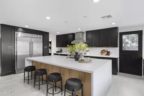 Kitchen - 4059 E Cholla St, Phoenix, AZ 85028 photo 3 of 14