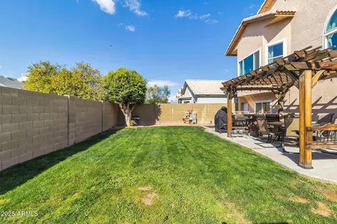 Exterior - 906 N Swan Dr, Gilbert, AZ 85234 photo 3 of 4