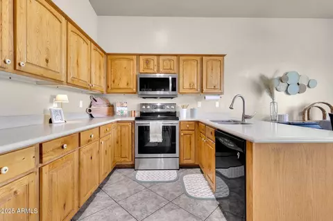 Kitchen - 906 N Swan Dr, Gilbert, AZ 85234 photo 1 of 1