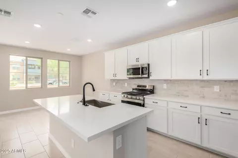 Kitchen - 9358 E Sequence Ave, Mesa, AZ 85212 photo 1 of 1