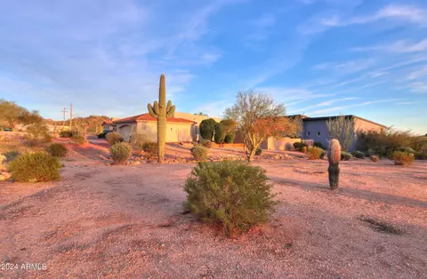 Exterior - 2728 N Meridian Rd, Apache Junction, AZ 85120 photo 16 of 27