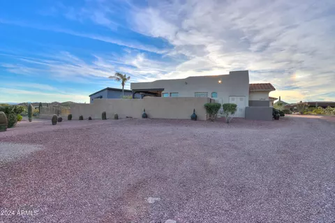 Exterior - 2728 N Meridian Rd, Apache Junction, AZ 85120 photo 18 of 27