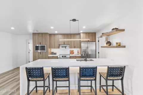 1890 E Palmcroft Dr, Tempe, AZ 85282 photo 6