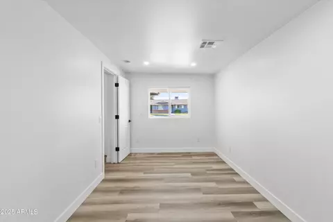 1890 E Palmcroft Dr, Tempe, AZ 85282 photo 13