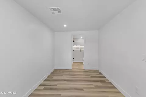 1890 E Palmcroft Dr, Tempe, AZ 85282 photo 12