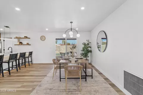 1890 E Palmcroft Dr, Tempe, AZ 85282 photo 3