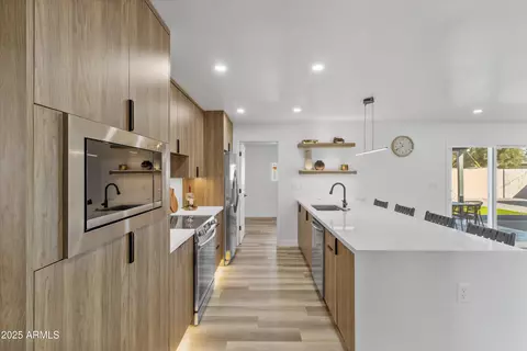 1890 E Palmcroft Dr, Tempe, AZ 85282 photo 8