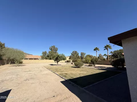 3850 Equestrian Trl, Phoenix, AZ 85044 photo 32