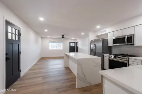 2446 E Marilyn Rd, Phoenix, AZ 85032 photo 4