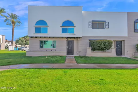 2912 E Clarendon Ave, Phoenix, AZ 85016