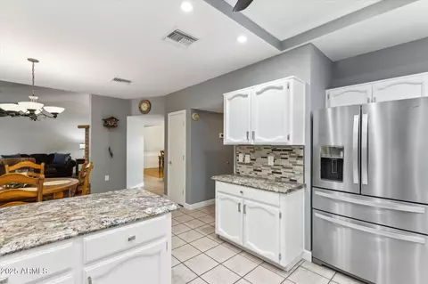 500 Encinas Ave, Gilbert, AZ 85234 photo 12