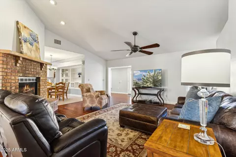 500 Encinas Ave, Gilbert, AZ 85234 photo 15