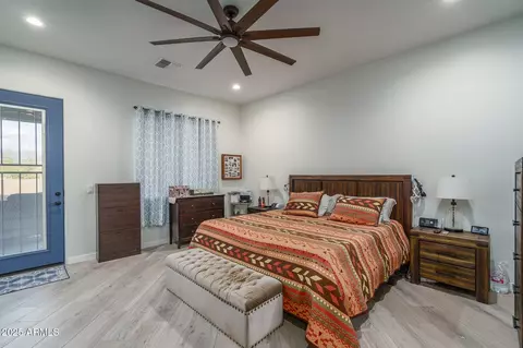 10 E Old Paint Trl, Phoenix, AZ 85086 photo 16