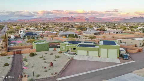 10 E Old Paint Trl, Phoenix, AZ 85086 photo 4