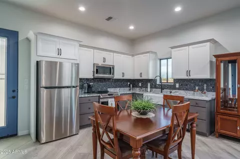 10 E Old Paint Trl, Phoenix, AZ 85086 photo 30