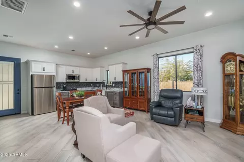 10 E Old Paint Trl, Phoenix, AZ 85086 photo 28