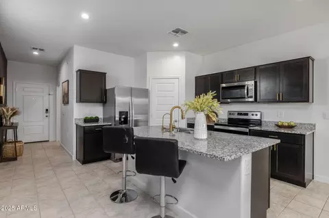 10290 S Palo Verde Dr, Apache Junction, AZ 85120