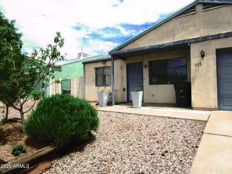 715 Charles Dr, Sierra Vista, AZ 85635