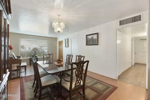 4305 Earll Dr, Phoenix, AZ 85018 photo 11