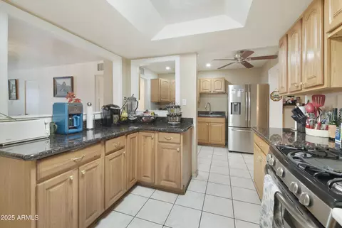 4305 Earll Dr, Phoenix, AZ 85018 photo 6