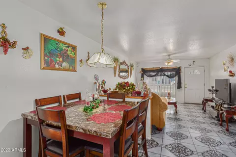 Dining - 2817 W Marshall Ave, Phoenix, AZ 85017 photo 1 of 2