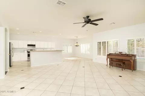1523 E Constance Way, Phoenix, AZ 85042 photo 7