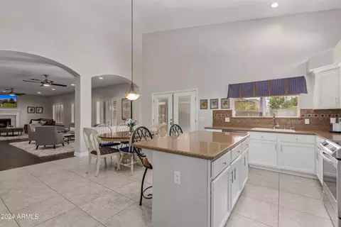 302 S Laguna Dr, Gilbert, AZ 85233 photo 22