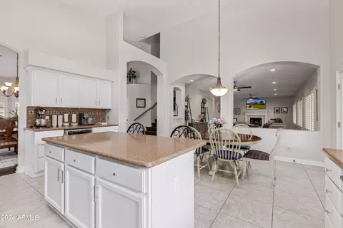 302 S Laguna Dr, Gilbert, AZ 85233 photo 28