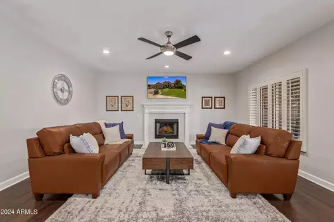 302 S Laguna Dr, Gilbert, AZ 85233 photo 19