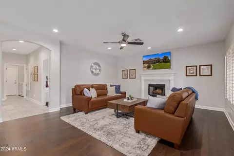 302 S Laguna Dr, Gilbert, AZ 85233 photo 20