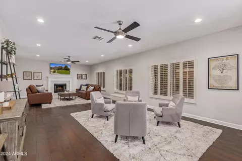 302 S Laguna Dr, Gilbert, AZ 85233 photo 16